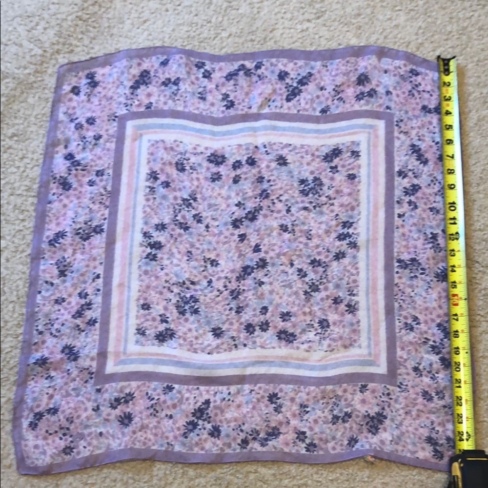 Chic Floral Patterned Scarf
